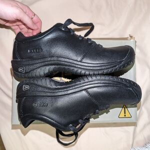Keens leather utility work shoe